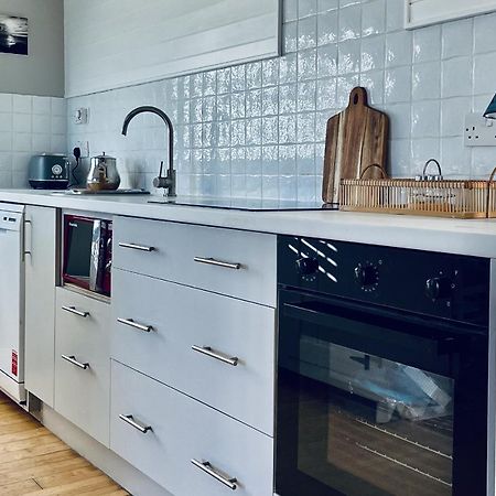 Wavecrest Holiday Cottage By Trident Holiday Homes Garryvoe Bagian luar foto